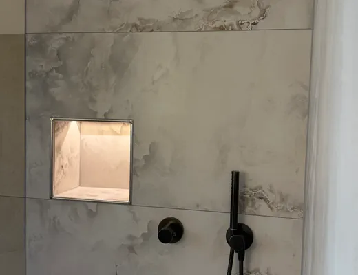 Badsanierung in Würzburg, Walk-in-Dusche mit Regenbrause